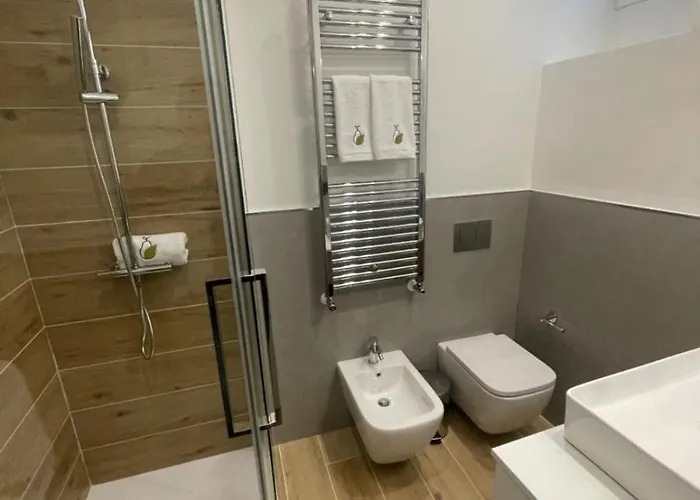 Il Pero - Bed And Relax Affittacamere 3*